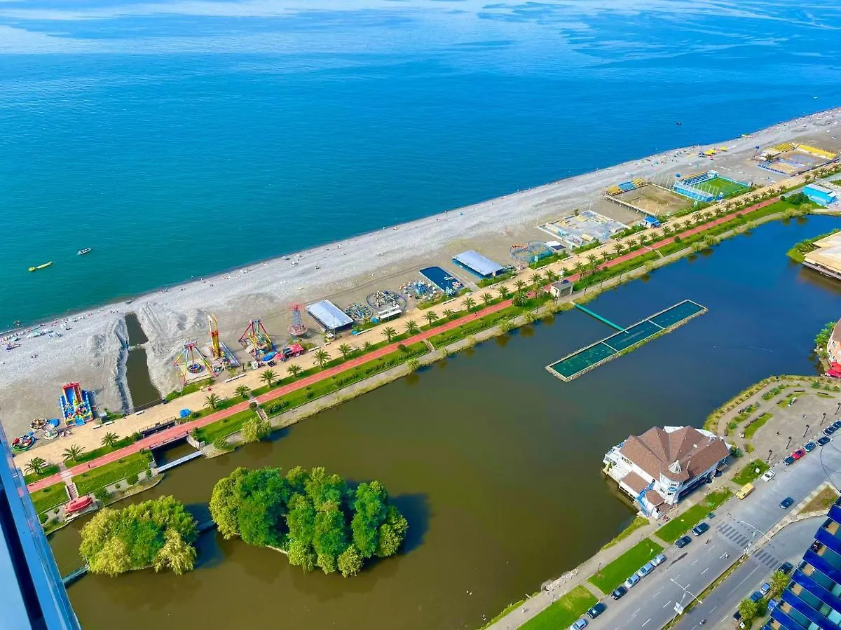 Aparthotel Hellobatumi