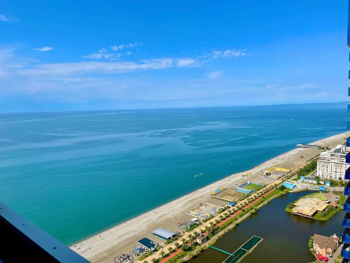 Aparthotel Hellobatumi
